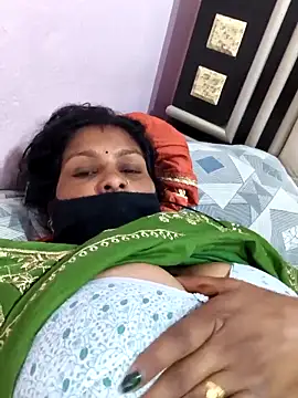 Love-pari077 online show from 03/01/26, 06:57