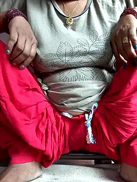 Love-pari077 online show from 04/08/26, 02:02