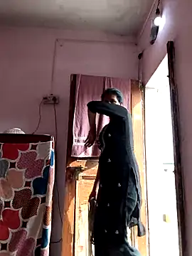 Love-pari077 online show from 02/24/26, 05:08