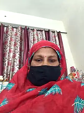 Snapshot of Love-pari077 chatting on 04/24/26, 04:36 Love-pari077 online show from 04/24/26, 04:36