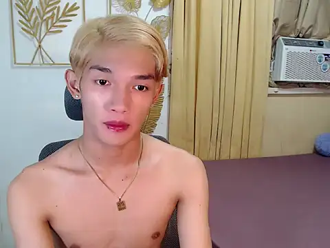 fuckerfriendsxx online show from 04/08/26, 10:06