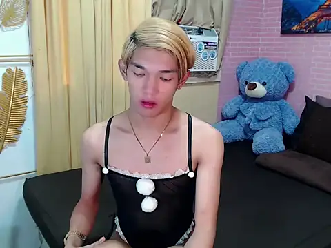 fuckerfriendsxx online show from 05/04/26, 10:45