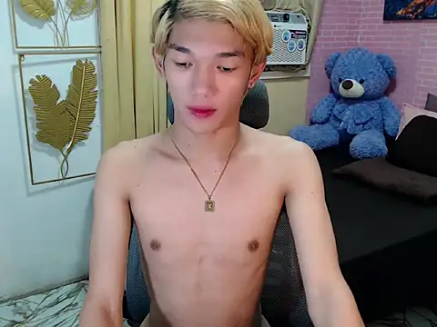 fuckerfriendsxx online show from 05/18/26, 04:12