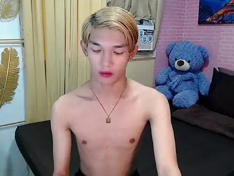 fuckerfriendsxx online show from 05/04/26, 03:54