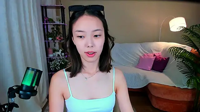 Snapshot of SoulHarmoonyy chatting on 09/10/25, 01:43 SoulHarmoonyy online show from 09/10/25, 01:43