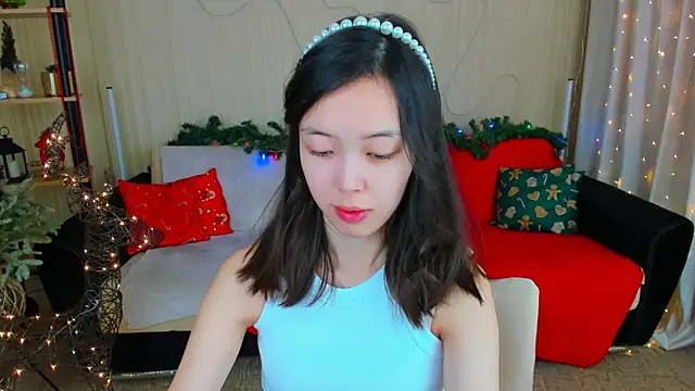 Snapshot of SoulHarmoonyy chatting on 12/20/25, 10:18 SoulHarmoonyy online show from 12/20/25, 10:18