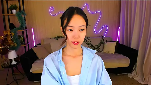 Snapshot of SoulHarmoonyy chatting on 11/11/25, 01:17 SoulHarmoonyy online show from 11/11/25, 01:17