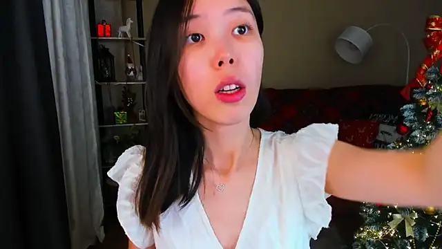 Snapshot of SoulHarmoonyy chatting on 12/16/25, 01:15 SoulHarmoonyy online show from 12/16/25, 01:15