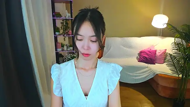 Snapshot of SoulHarmoonyy chatting on 10/20/25, 01:22 SoulHarmoonyy online show from 10/20/25, 01:22