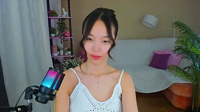 Snapshot of SoulHarmoonyy chatting on 10/13/25, 01:34 SoulHarmoonyy online show from 10/13/25, 01:34