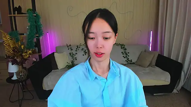 Snapshot of SoulHarmoonyy chatting on 11/22/25, 04:11 SoulHarmoonyy online show from 11/22/25, 04:11