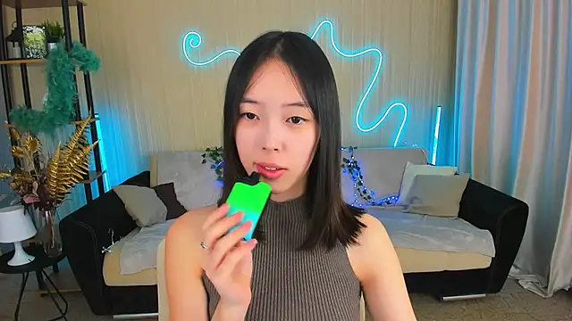 Snapshot of SoulHarmoonyy chatting on 10/06/25, 01:23 SoulHarmoonyy online show from 10/06/25, 01:23