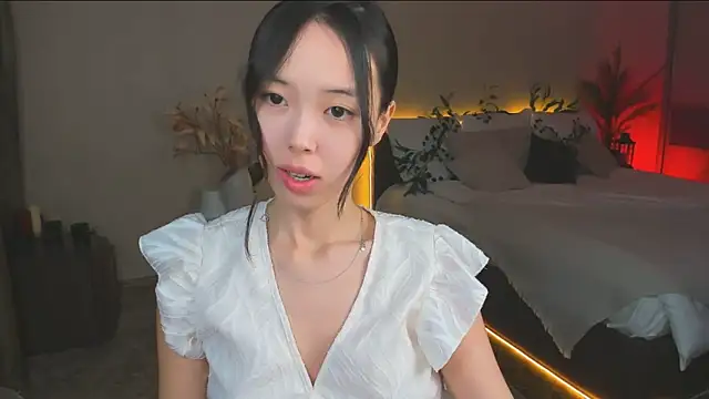 Snapshot of SoulHarmoonyy chatting on 11/21/25, 01:21 SoulHarmoonyy online show from 11/21/25, 01:21