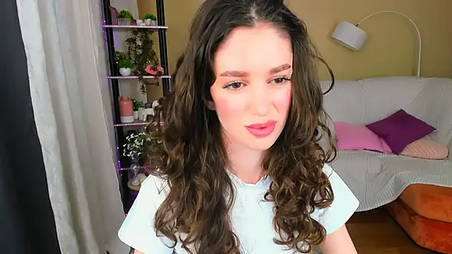 Snapshot of ChristinaConteeree chatting on 09/17/25, 01:46 ChristinaConteeree online show from 09/17/25, 01:46