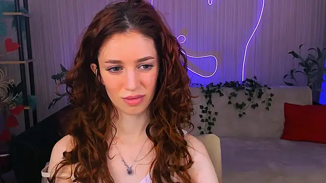 Snapshot of ChristinaConteeree chatting on 06/04/26, 07:18 ChristinaConteeree online show from 06/04/26, 07:18