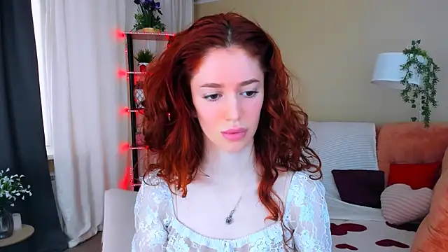 Snapshot of ChristinaConteeree chatting on 06/30/26, 10:37 ChristinaConteeree online show from 06/30/26, 10:37