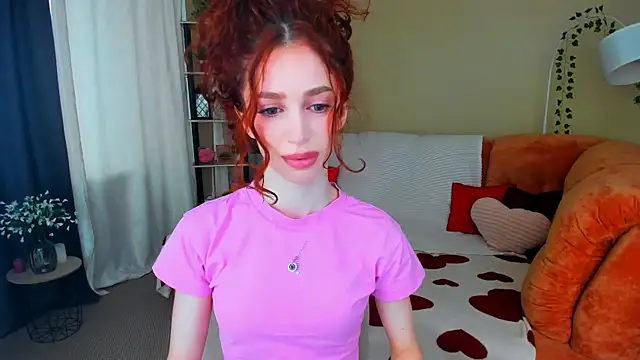 Snapshot of ChristinaConteeree chatting on 07/09/26, 11:10 ChristinaConteeree online show from 07/09/26, 11:10