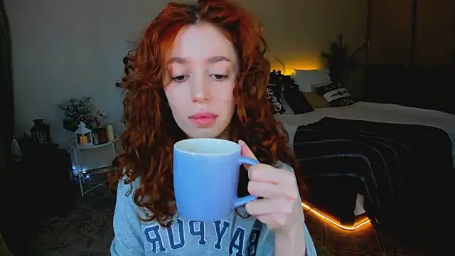 ChristinaConteeree online show from 12/20/25, 03:20