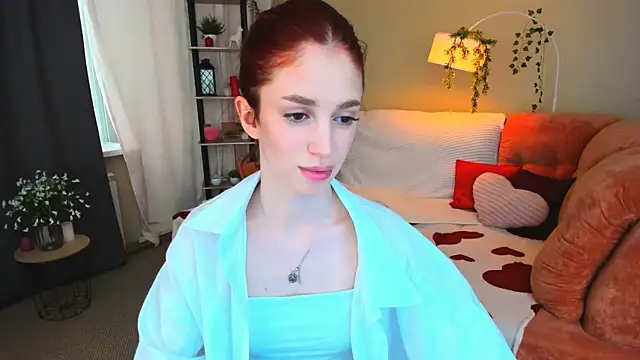Snapshot of ChristinaConteeree chatting on 06/18/26, 10:09 ChristinaConteeree online show from 06/18/26, 10:09