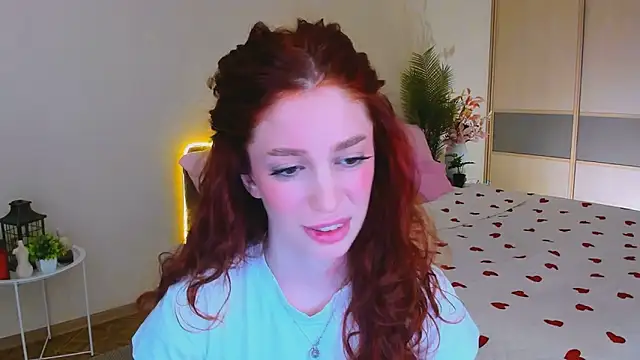 ChristinaConteeree online show from 05/08/26, 07:17
