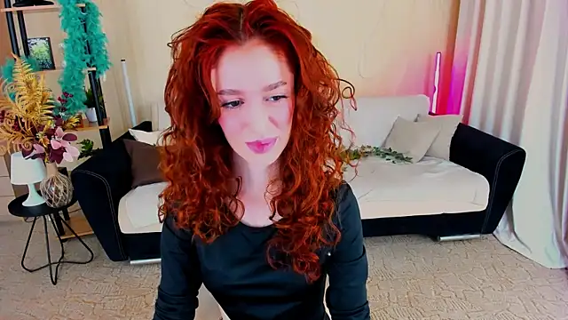 ChristinaConteeree online show from 12/01/25, 07:26