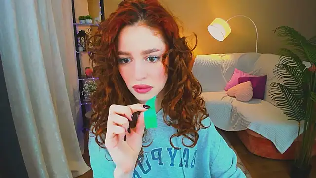 ChristinaConteeree online show from 11/17/25, 07:18