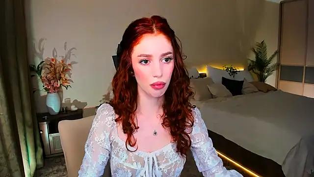 ChristinaConteeree online show from 10/22/25, 07:13