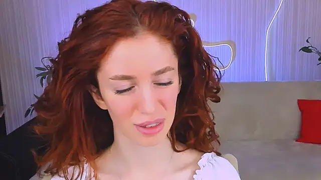 Snapshot of ChristinaConteeree chatting on 06/24/26, 07:33 ChristinaConteeree online show from 06/24/26, 07:33
