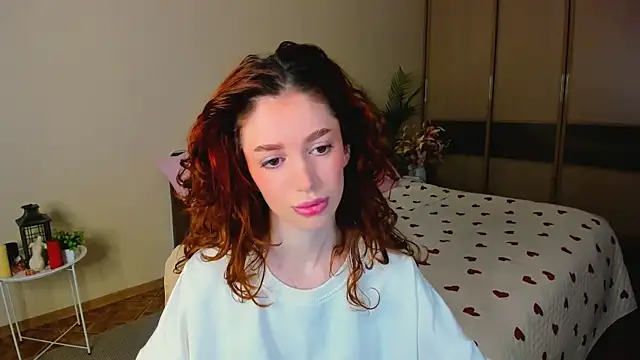 ChristinaConteeree online show from 04/22/26, 03:13