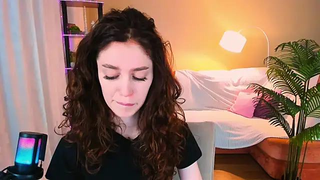 Snapshot of ChristinaConteeree chatting on 10/03/25, 04:19 ChristinaConteeree online show from 10/03/25, 04:19