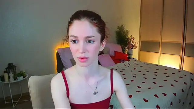 ChristinaConteeree online show from 05/15/26, 04:49