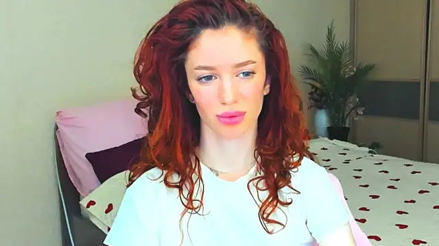 Snapshot of ChristinaConteeree chatting on 07/18/26, 11:19 ChristinaConteeree online show from 07/18/26, 11:19