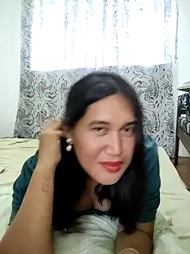 Snapshot of Romantic_Sabrina chatting on 09/19/25, 01:20 Romantic Sabrina online show from 09/19/25, 01:20
