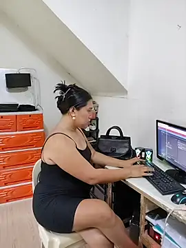 Romantic Sabrina online show from 11/16/25, 03:22