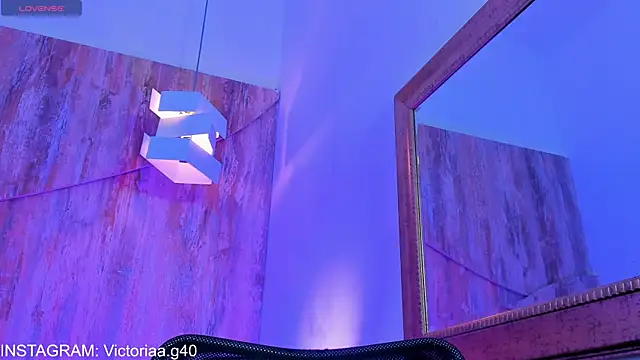 Snapshot of victoria_giraldo chatting on 09/30/25, 04:13 victoria giraldo online show from 09/30/25, 04:13