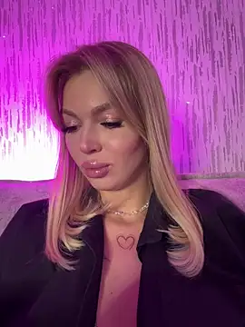 miss veroNika online show from 11/27/25, 04:02