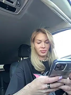 Snapshot of miss_veroNika chatting on 06/03/26, 04:46 miss veroNika online show from 06/03/26, 04:46