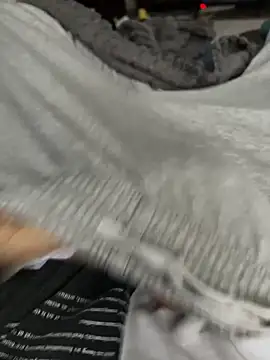 Frankieyyy1 online show from 11/28/25, 07:52