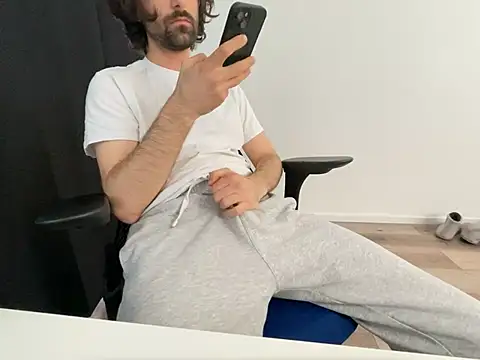 Frankieyyy1 online show from 05/15/26, 03:10