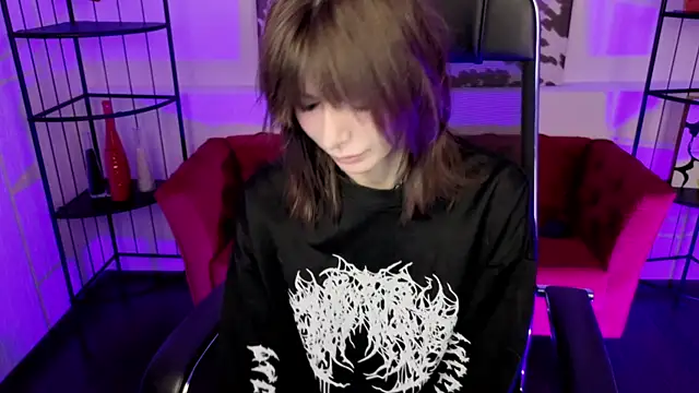 CrystallBloom online show from 04/01/26, 01:19