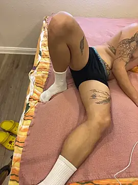 Snapshot of darkdecide chatting on 12/01/25, 01:23 darkdecide online show from 12/01/25, 01:23