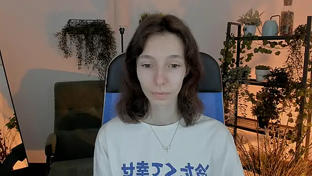 EmmanuellBrown online show from 04/18/26, 01:08