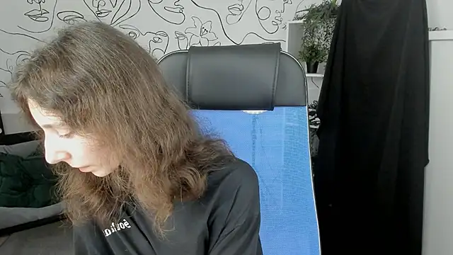 Snapshot of EmmanuellBrown chatting on 09/10/25, 01:10 EmmanuellBrown online show from 09/10/25, 01:10