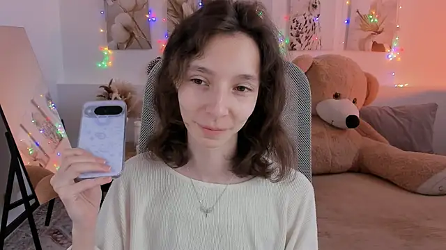 EmmanuellBrown online show from 04/14/26, 11:04