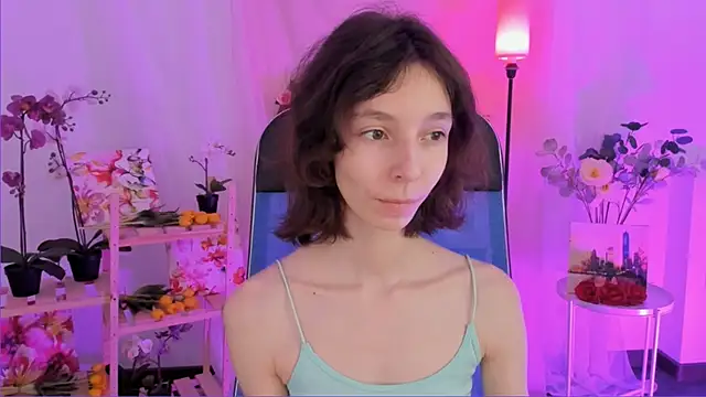 EmmanuellBrown online show from 12/19/25, 10:17