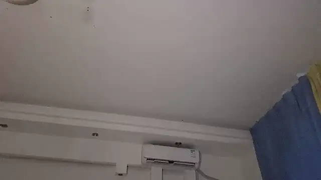 xiaojie2563 online show from 03/19/26, 06:57