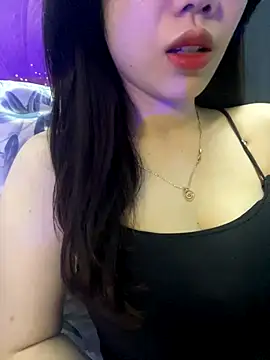 Snapshot of Mon_monbaby chatting on 09/10/25, 05:23 Mon monbaby online show from 09/10/25, 05:23