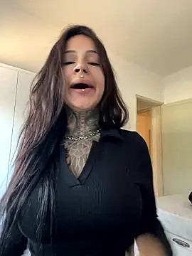 sereiaruiva99 online show from 05/08/26, 06:56