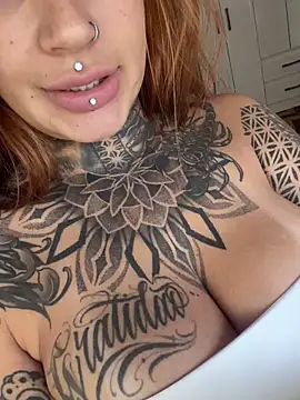 sereiaruiva99 online show from 11/10/25, 07:41