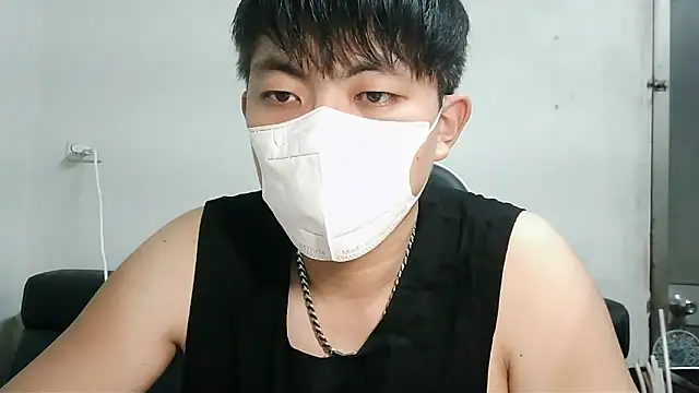 bigbb101011 online show from 10/13/25, 02:40